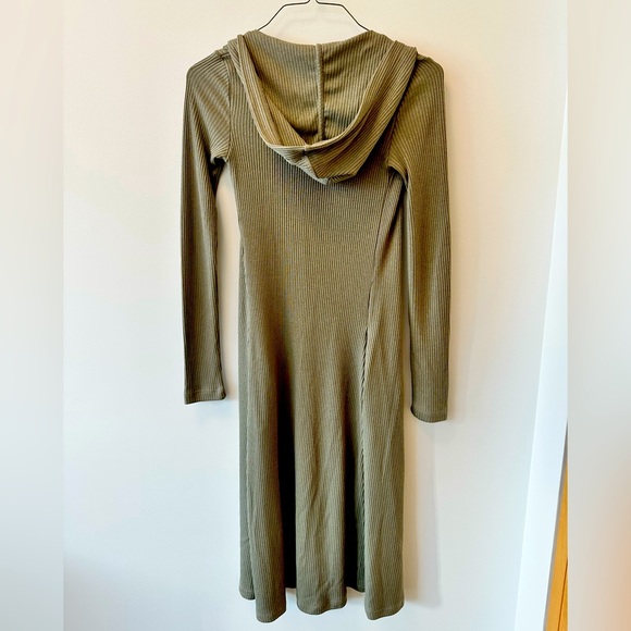 Street Wear Society Long Sweater Cardigan - Picture 2 of 3